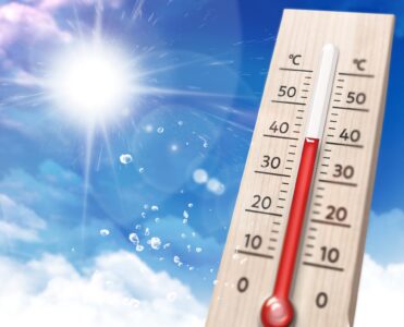 【薬剤師監修】高齢者の夏場の熱中症の現状と対策