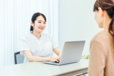 【薬剤師監修】ご家族、ヘルパーさんが薬局に来店した時に知っておいた方が良い知識